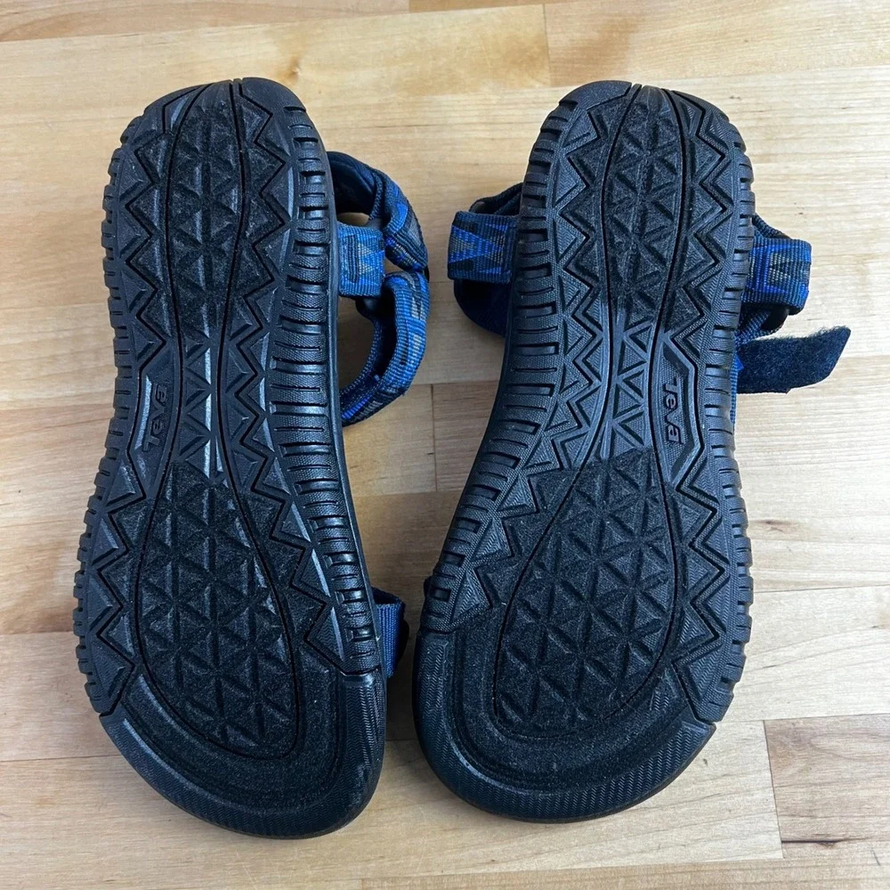 Teva hurricane sandals